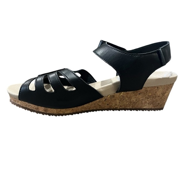 Propet NEW Black Leather Maya Strappy Open Toe Wedge Sandals Size 10 - Picture 4 of 12